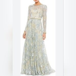 Mac Duggal Platinum Light Blue Sequin Embellished Jewel Neckline Lace Gown Size2